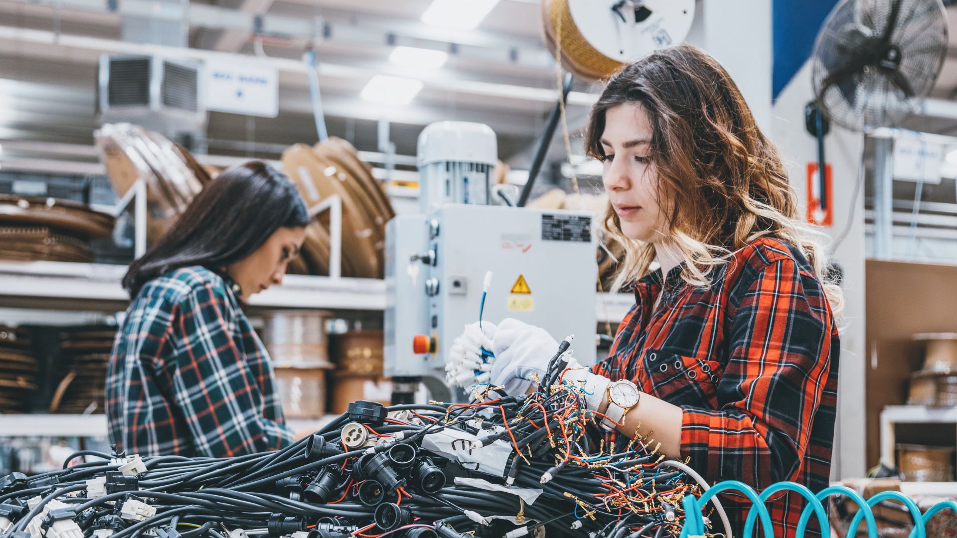 Scopri di più sull'articolo Donne e STEM: un divario ancora troppo ampio in Italia